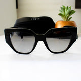 Vogue Eyewear VO5409S – W44/11 BLACK GREY GRADIENT | Lazzat Arequipa - imagen 1