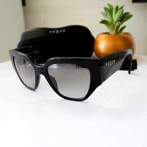 Vogue Eyewear VO5409S – W44/11 BLACK GREY GRADIENT | Lazzat Arequipa - imagen 4