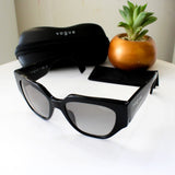 Vogue Eyewear VO5409S – W44/11 BLACK GREY GRADIENT | Lazzat Arequipa - imagen 3