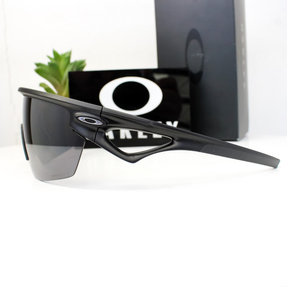 Oakley Sphaera OO9403-0136 – Matte Black / Prizm Black Polarized