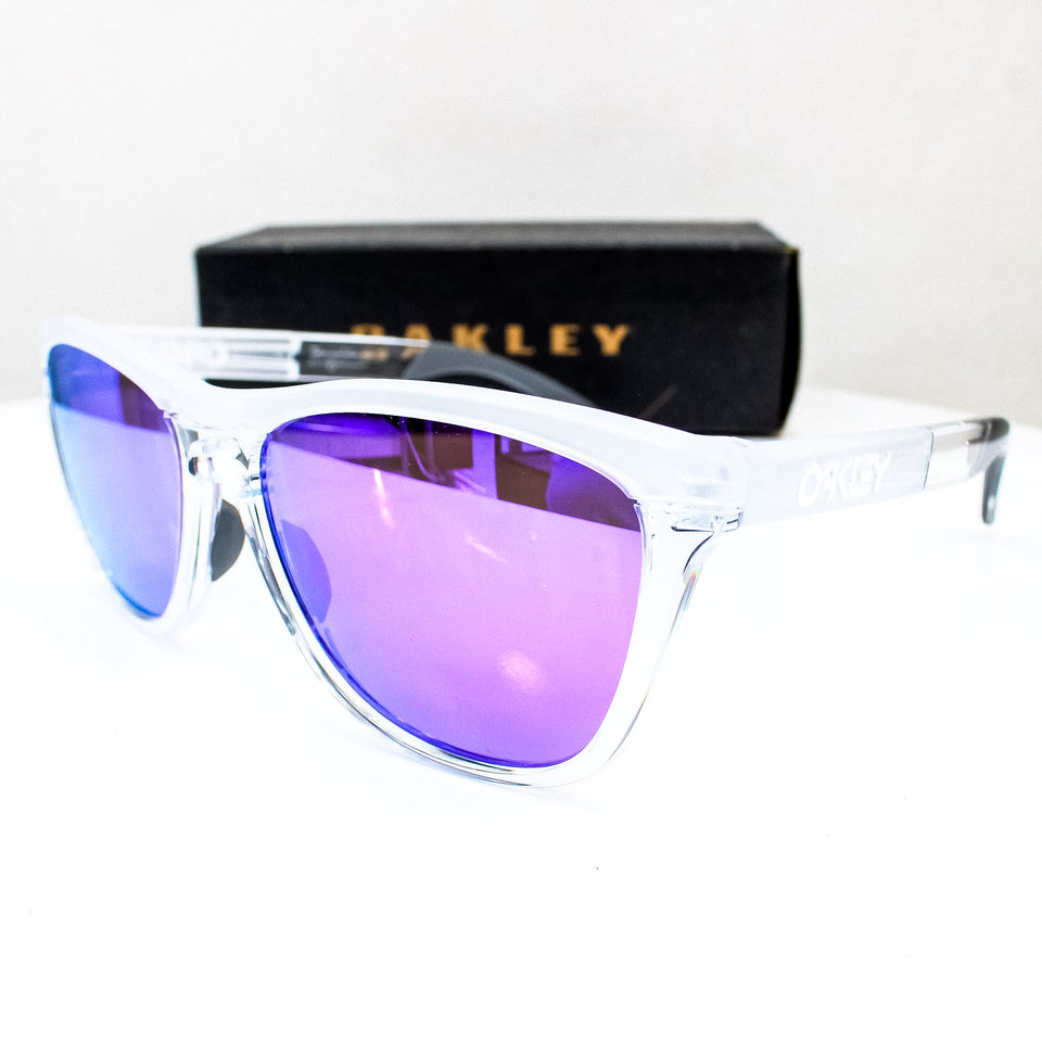 Oakley Frogskins Range OO9284-0355 – Matte Carbon / Prizm Black