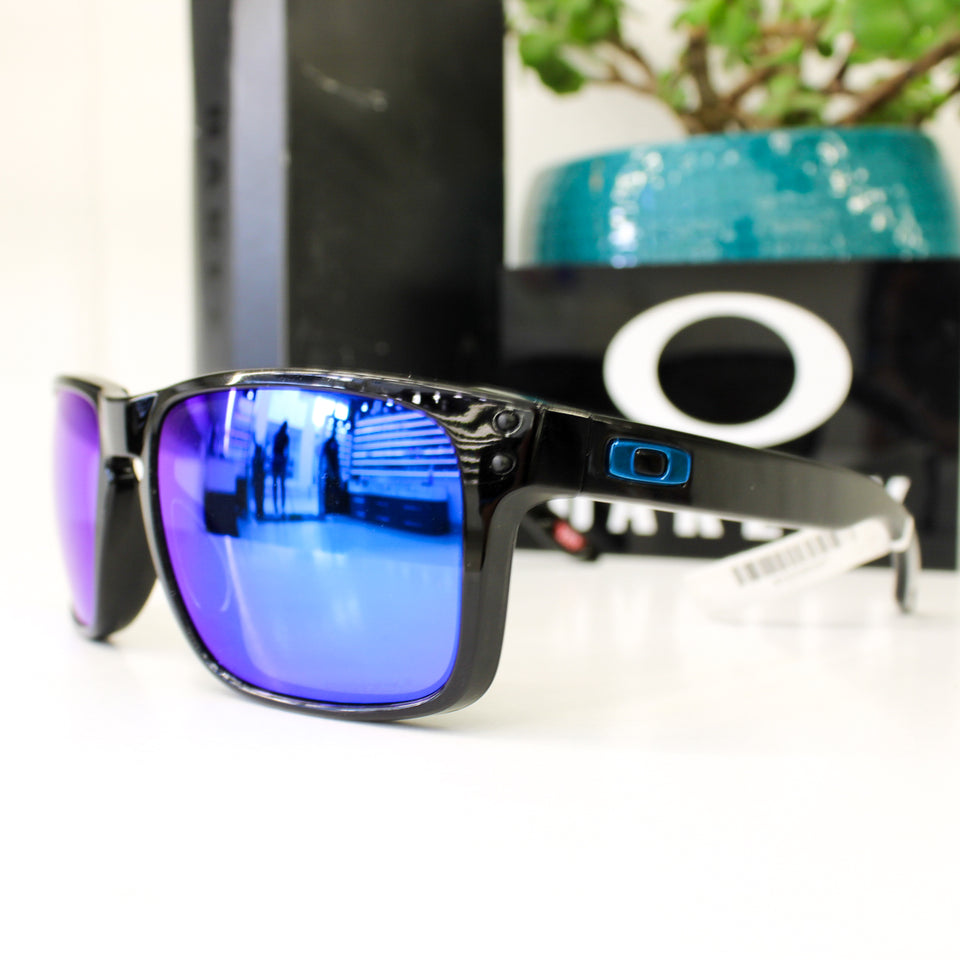 Oakley Holbrook 137 OO9102 – F555 POLISHED BLACK - PRIZM SAPPHIRE