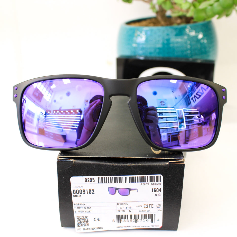 Oakley Holbrook 137 OO9102 – K655 MATTE BLACK - PRIZM VIOLET