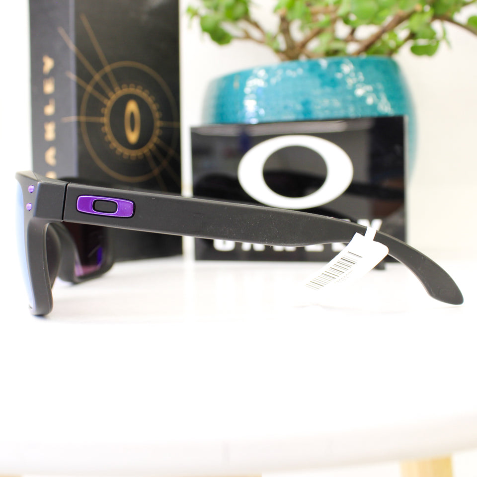 Oakley Holbrook 137 OO9102 – K655 MATTE BLACK - PRIZM VIOLET