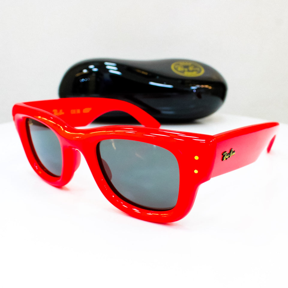 Ray-Ban Wayfarer Puffer RB4940 – RED ULTRA BLACK | Lazzat Arequipa - imagen 3